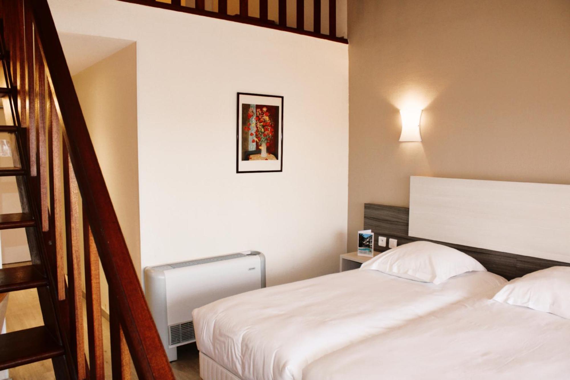 Hotel Poretta Lucciana  Esterno foto